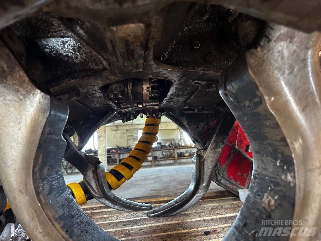 Komatsu C144 하비스터 헤드