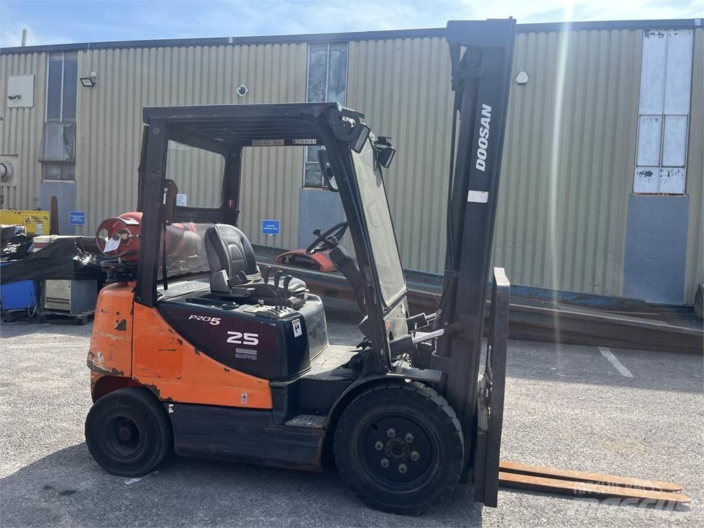 Doosan G25E-5 LPG 지게차