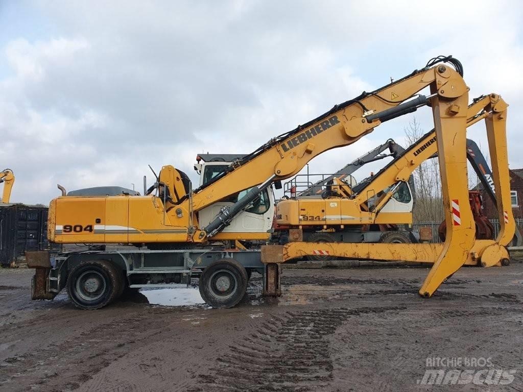 Liebherr A 904 C 폐기물/산업 처리기
