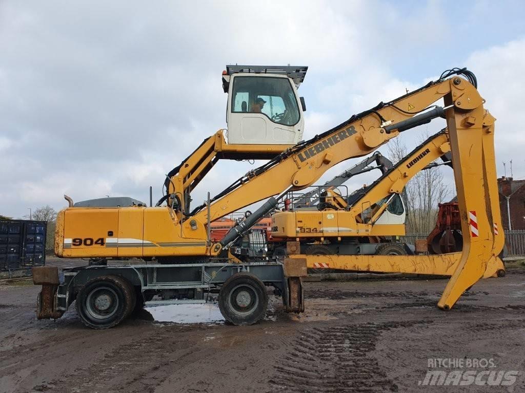 Liebherr A 904 C 폐기물/산업 처리기