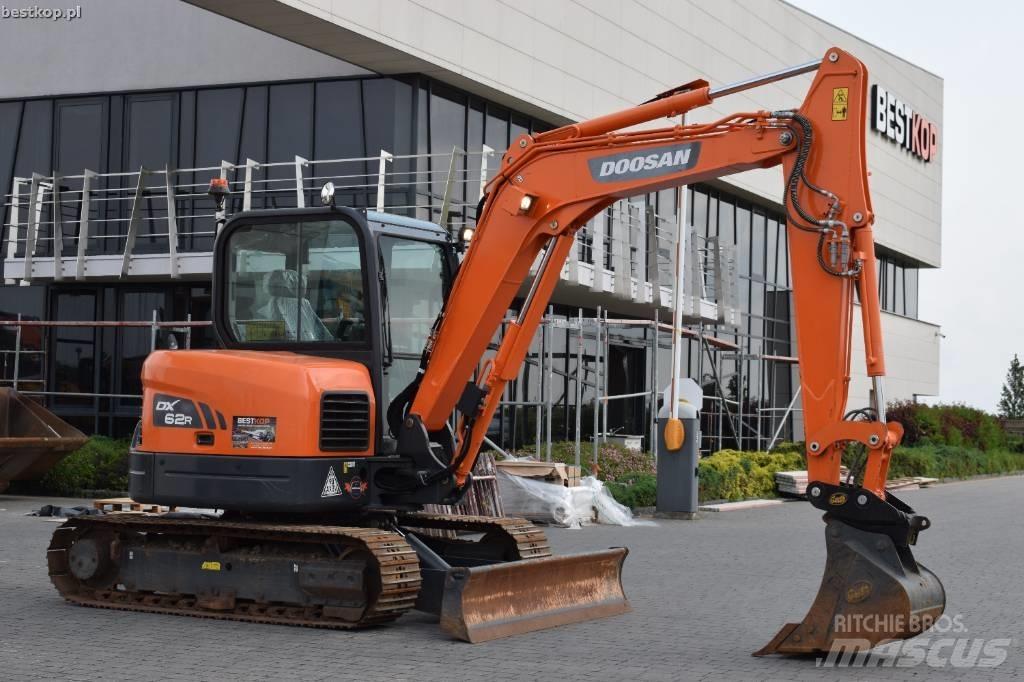 Doosan DX 62 R-3 소형 굴삭기 7톤 미만