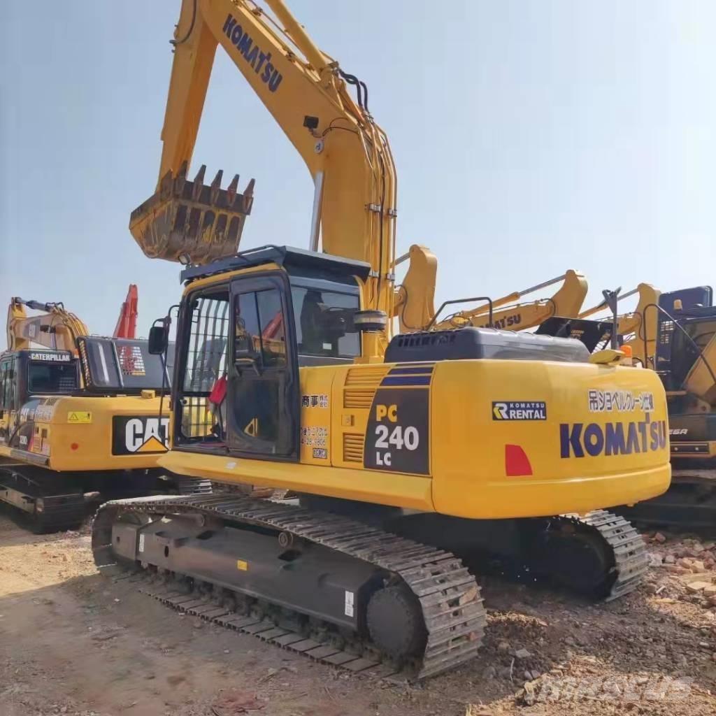 Komatsu PC 240 LC-8 대형 굴삭기 29톤 이상