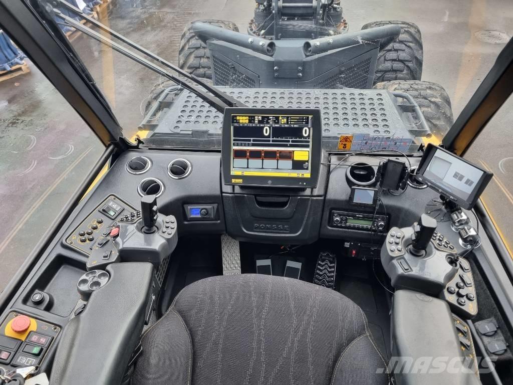 Ponsse Ergo 8W 원목 하베스터