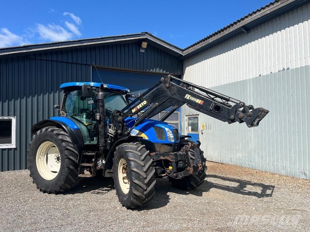 New Holland TS 135 A 트랙터