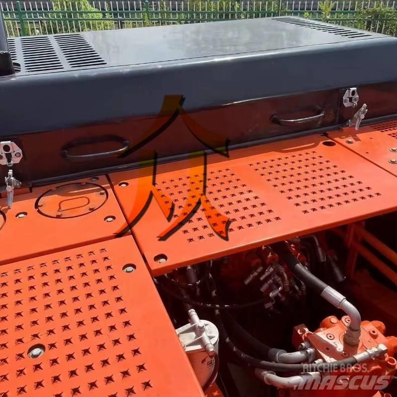 Doosan DH300 대형 굴삭기 29톤 이상