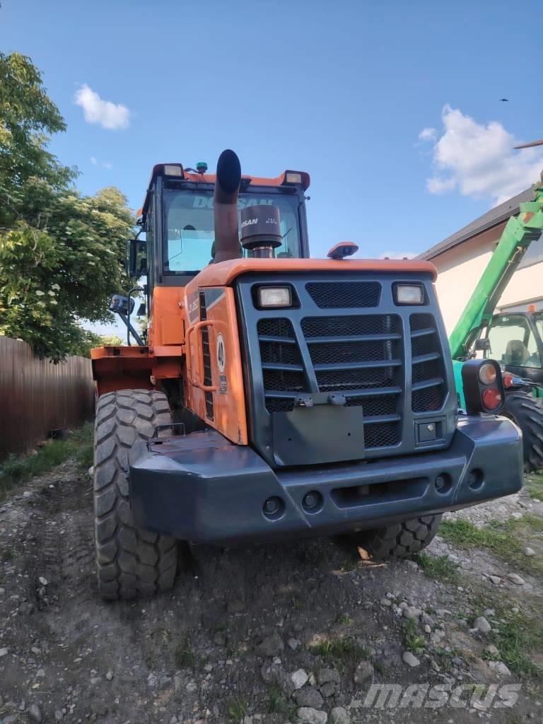 Doosan DL 250  휠로우더