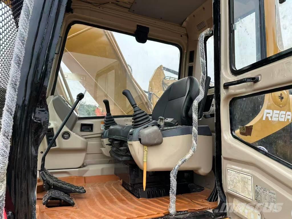 CAT 320BL 대형 굴삭기 29톤 이상