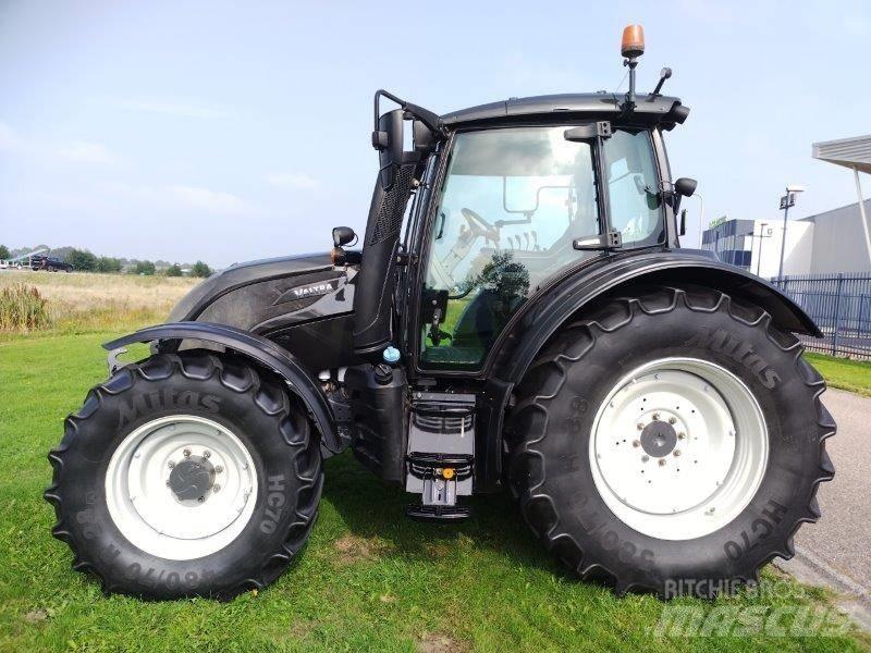 Valtra N 154 A 트랙터
