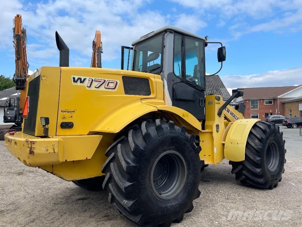 New Holland W 170  휠로우더