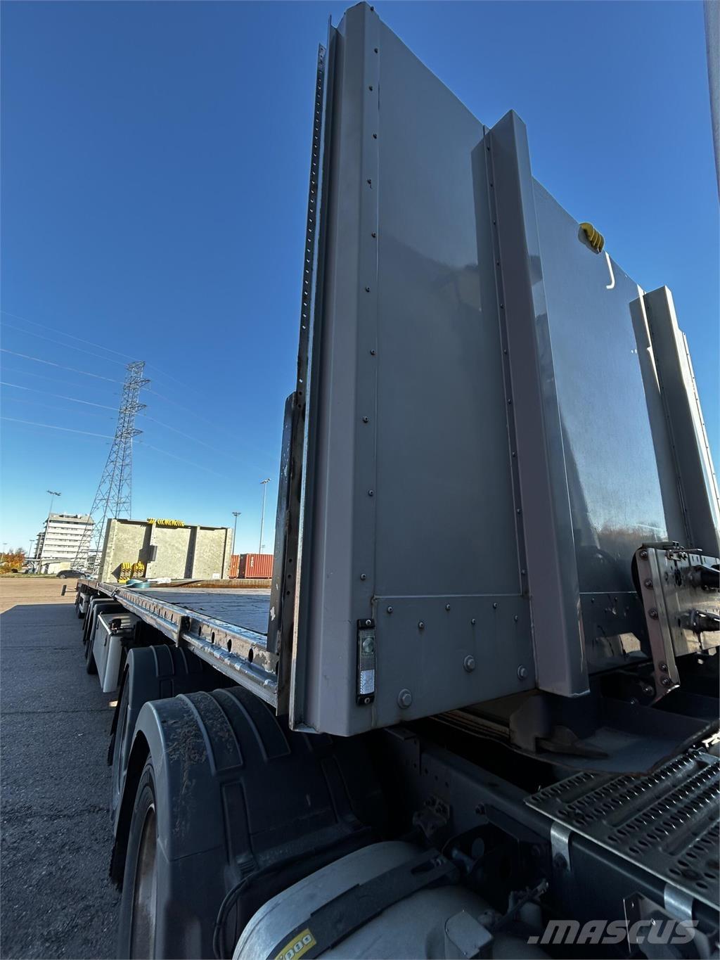 VAK B-Link 기타 세미 트레일러