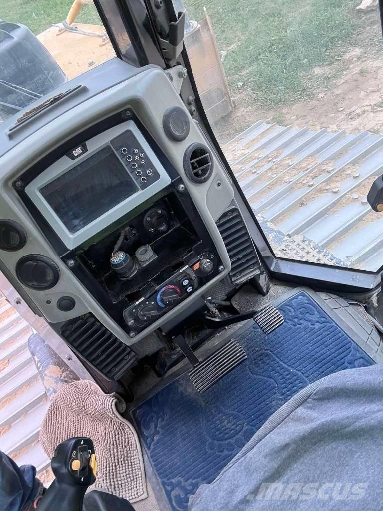 CAT D 6 N LGP 크롤러 도저