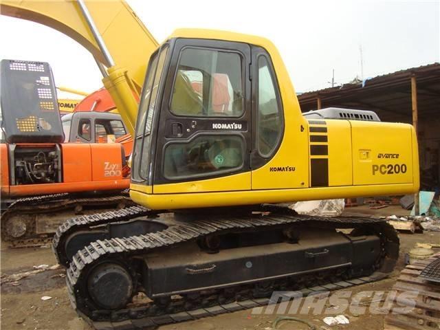 Komatsu PC 200 대형 굴삭기 29톤 이상
