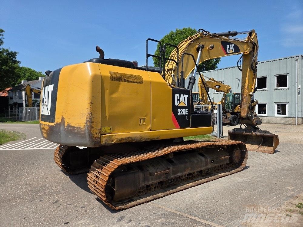 CAT 320EL 대형 굴삭기 29톤 이상