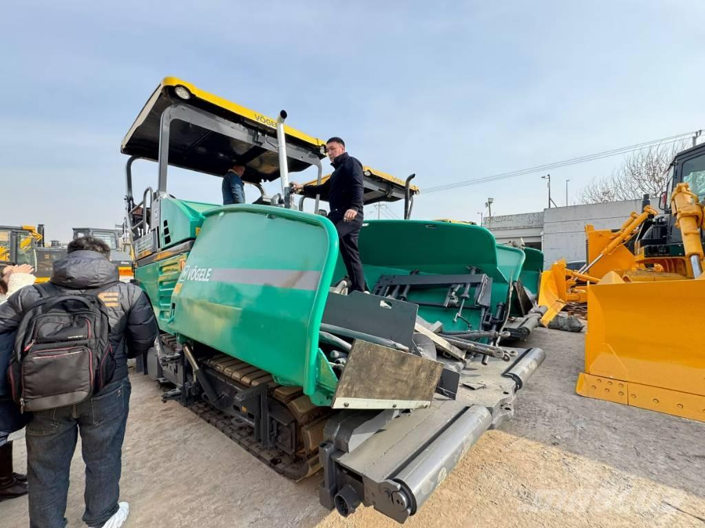 Vögele 1800-3 아스팔트 포장장비