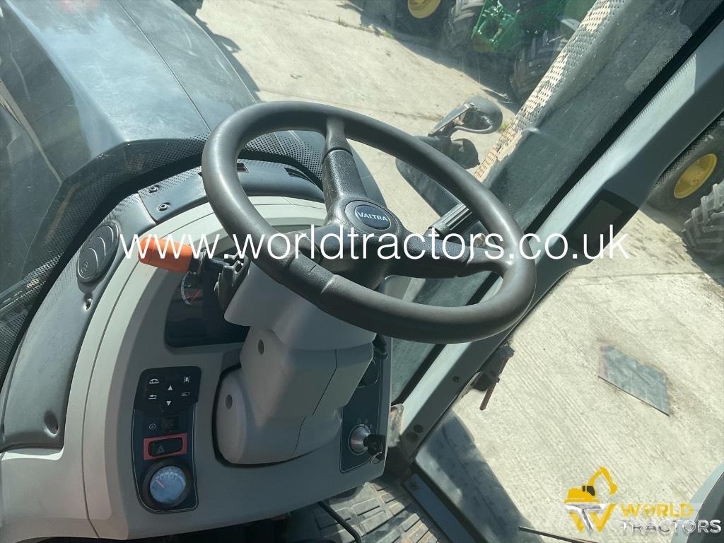 Valtra T 234 트랙터