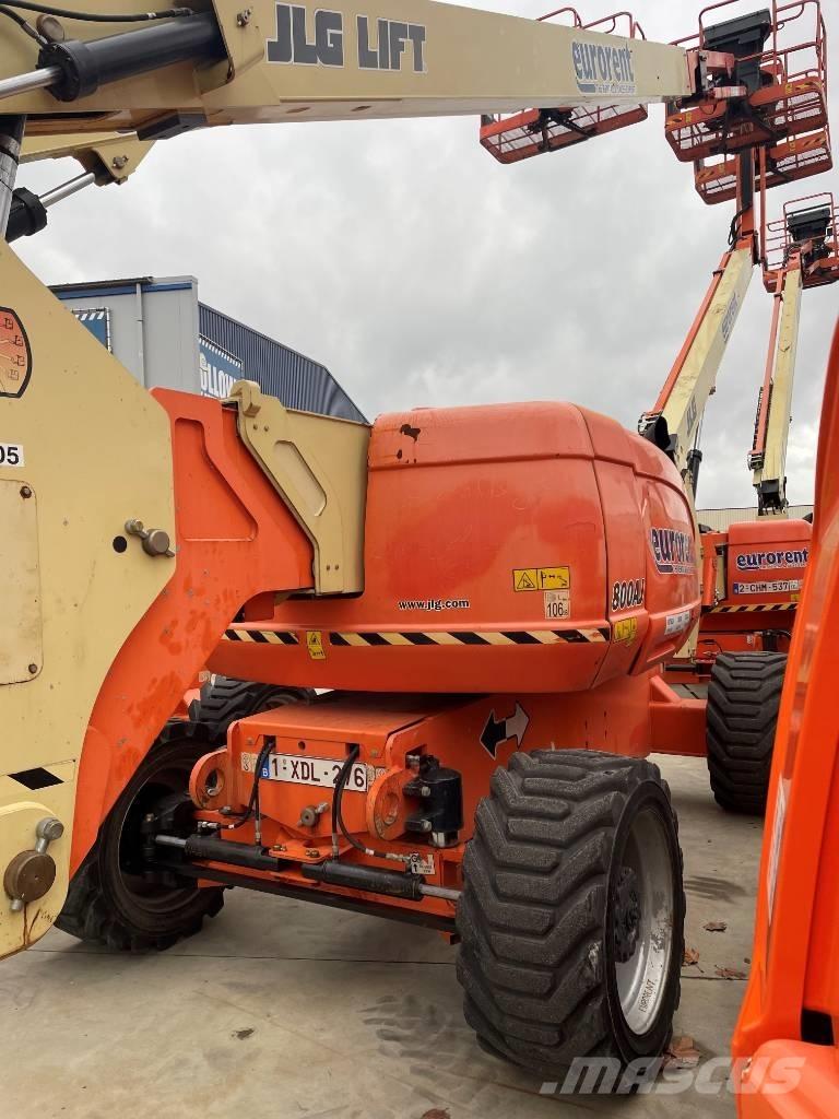 JLG 800 AJ 관절형 전동이동 리프트