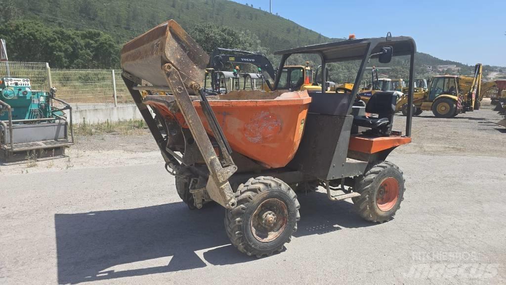Ausa D 250 건설현장 덤프트럭