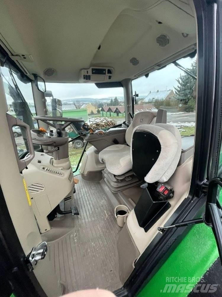 John Deere 6250 R 트랙터