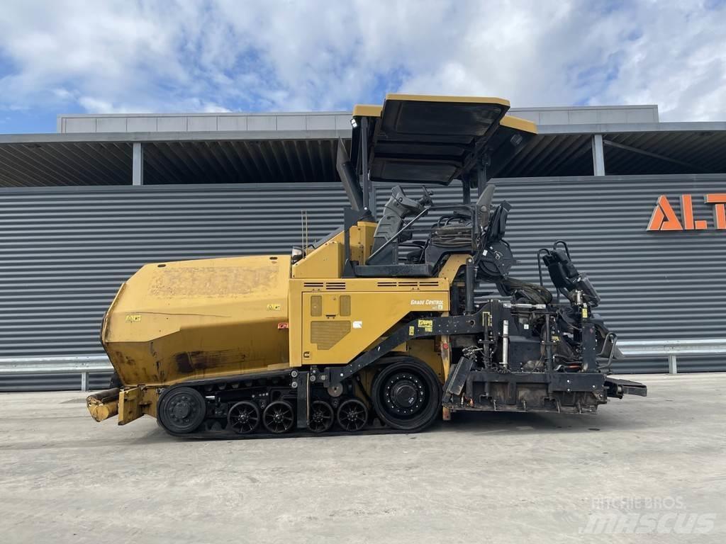 CAT AP555F 아스팔트 포장장비