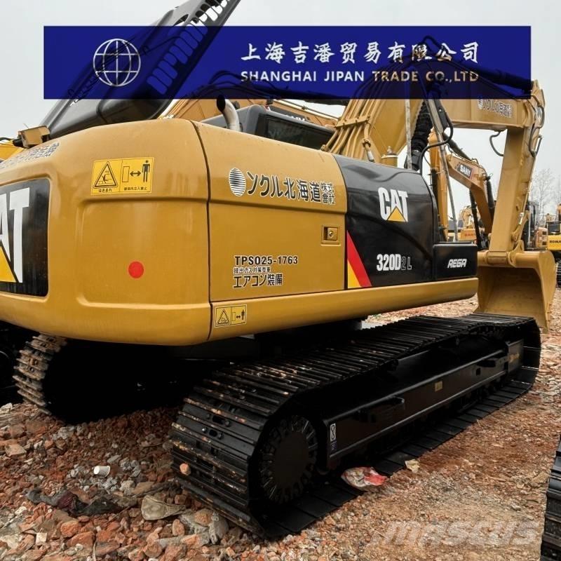 CAT 320 D 대형 굴삭기 29톤 이상