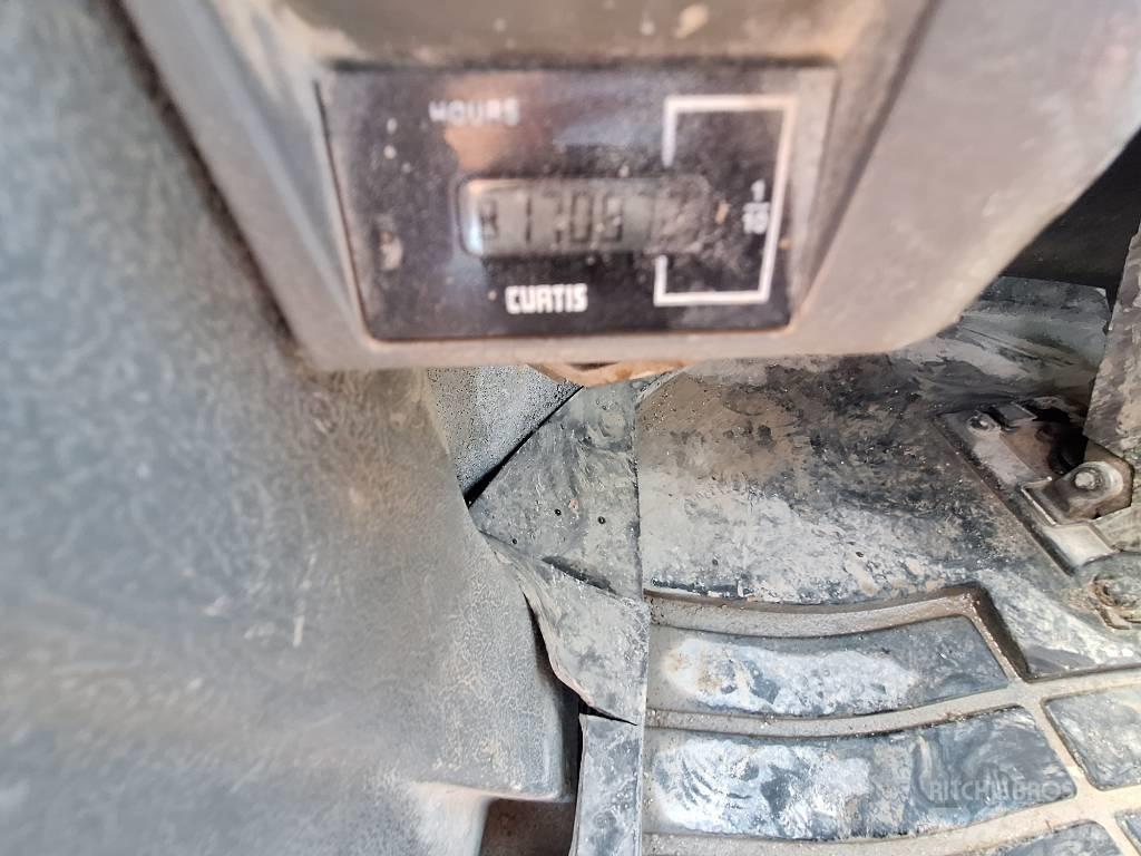 Doosan DL 300  휠로우더