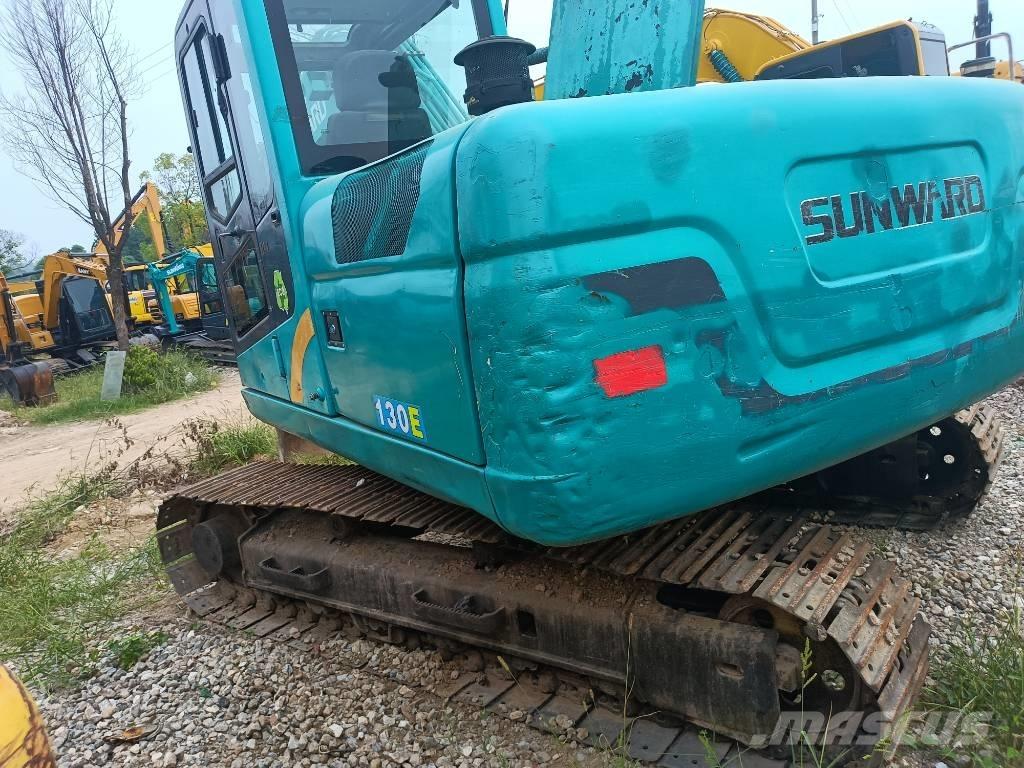 Sunward SWE 130 E 대형 굴삭기 29톤 이상