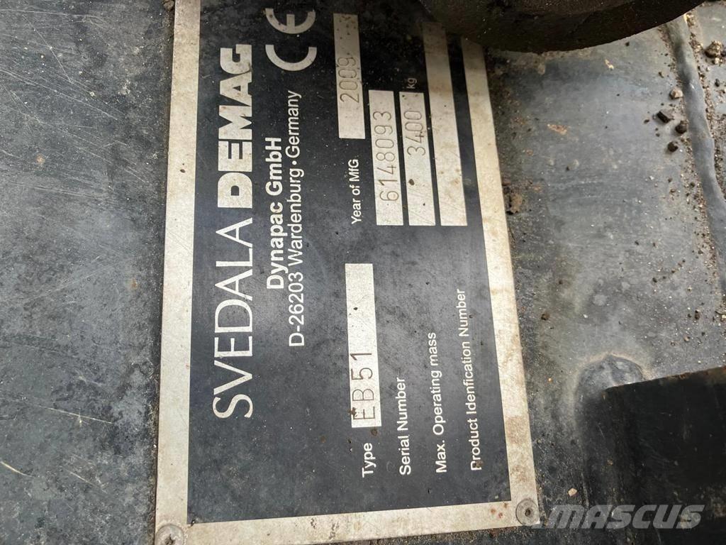 Demag DF 115 C 아스팔트 포장장비