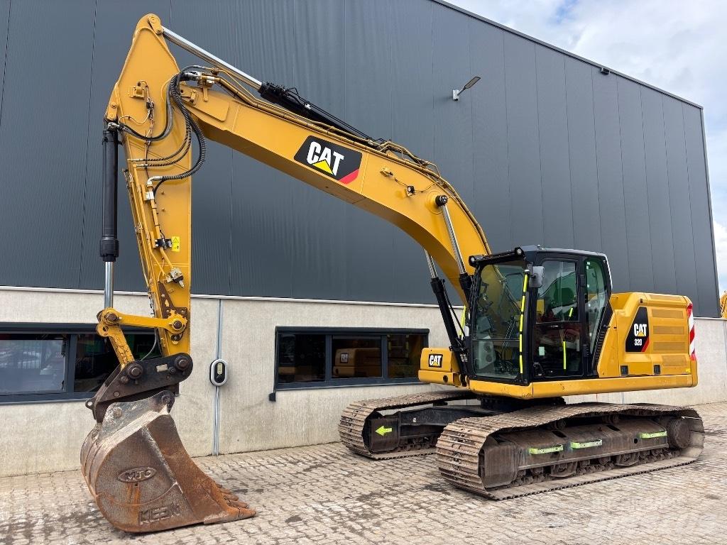 CAT 320 대형 굴삭기 29톤 이상