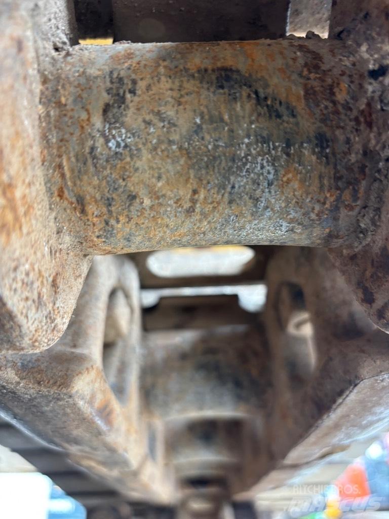 CAT 320 대형 굴삭기 29톤 이상