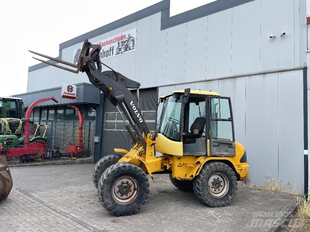 Volvo L 30 B  휠로우더