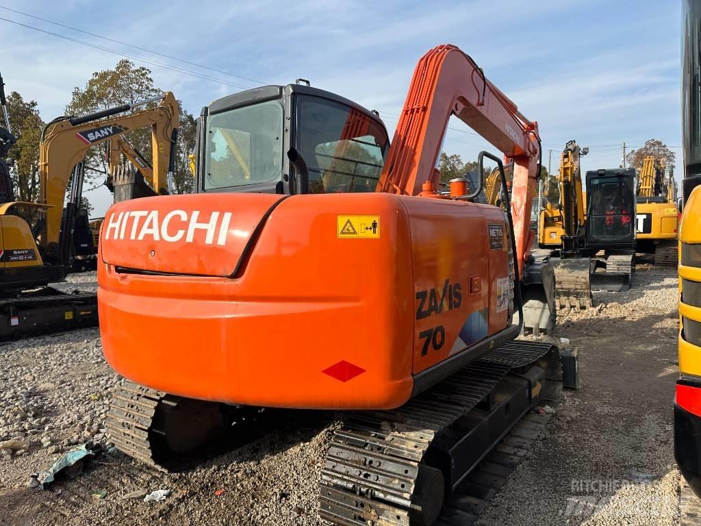 Hitachi ZX 70 소형 굴삭기 7톤 미만