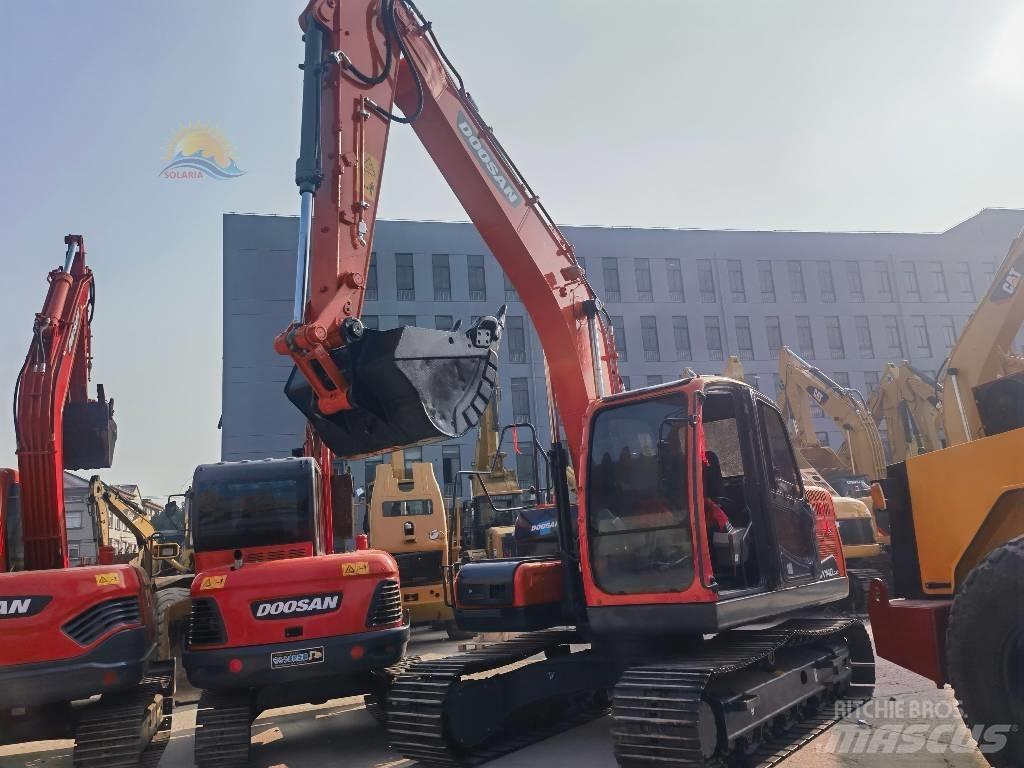 Doosan DX 140 LC 대형 굴삭기 29톤 이상