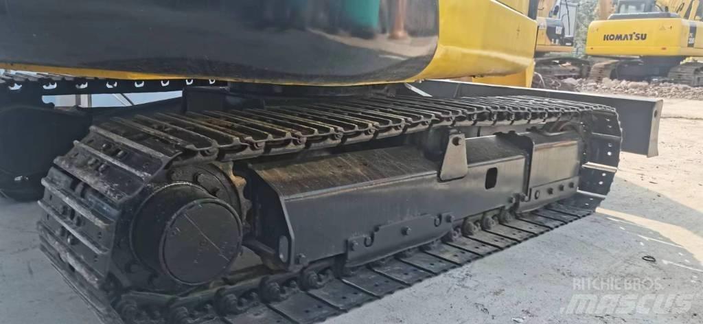Komatsu PC 56-7 대형 굴삭기 29톤 이상