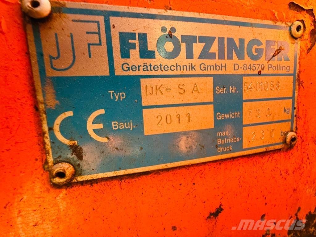 Flötzinger Vario 제설 블레이드 및 제설기