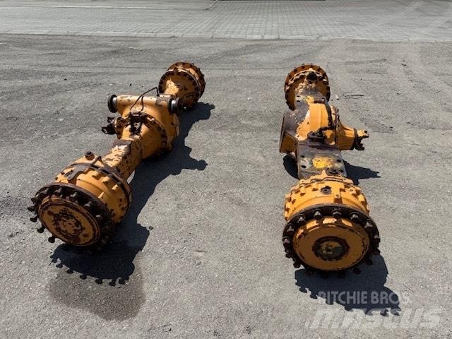CASE 821 E AXLES 차축