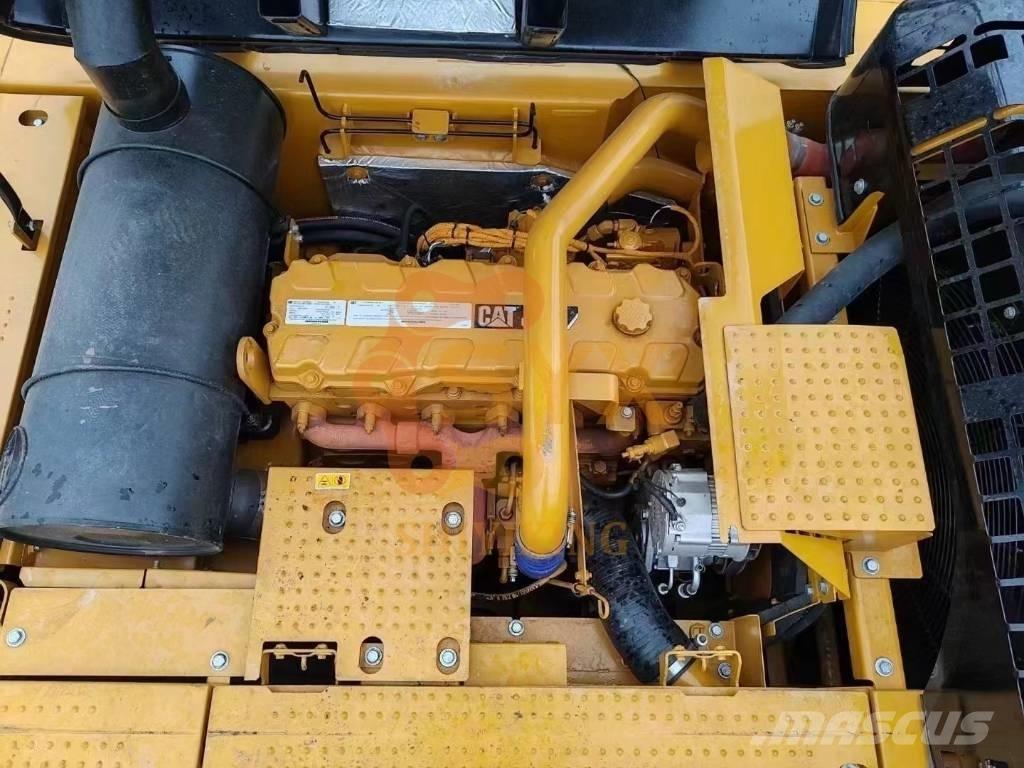 CAT 330 D2 대형 굴삭기 29톤 이상