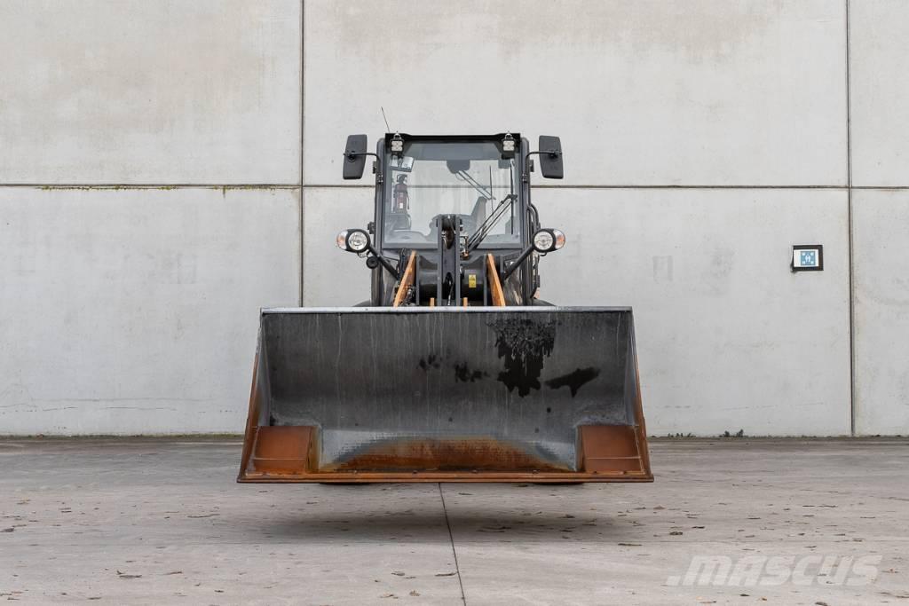 CASE 321 F  휠로우더