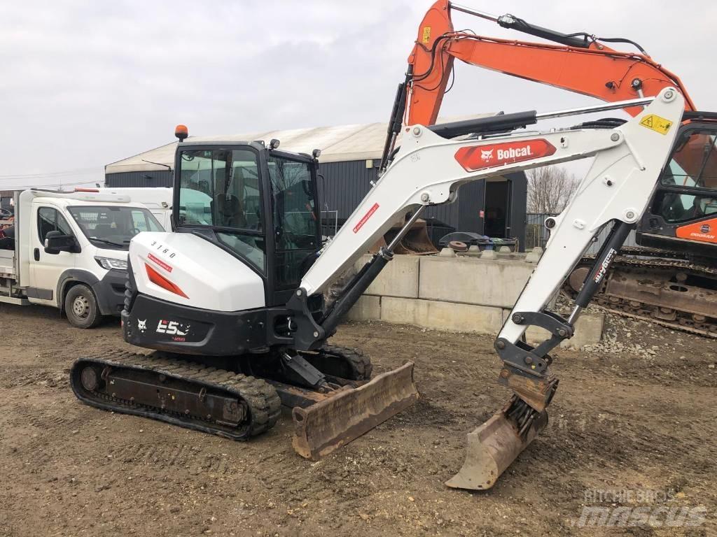 Bobcat E50 Z 소형 굴삭기 7톤 미만