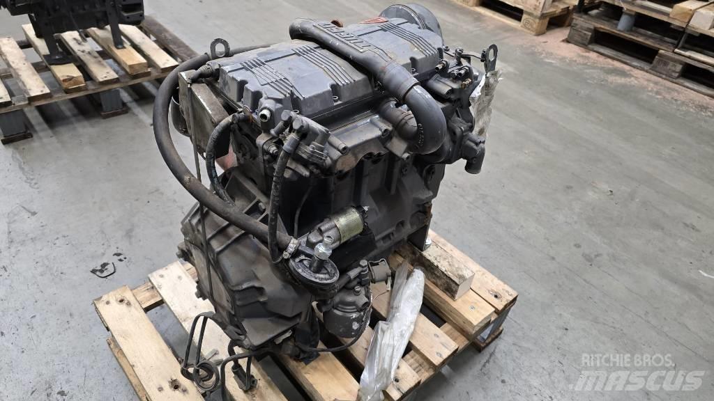 Deutz BF4M1008 엔진
