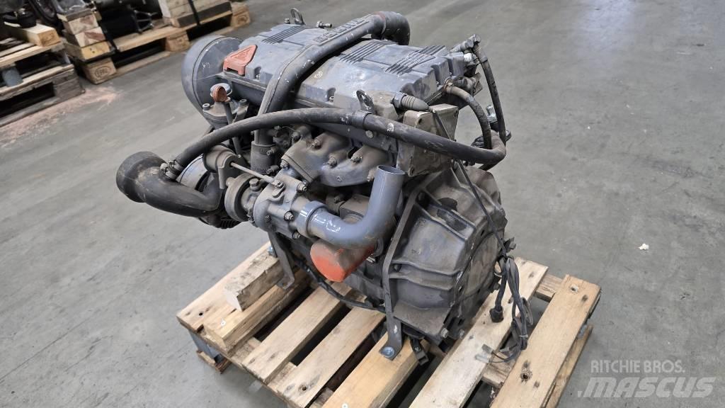Deutz BF4M1008 엔진