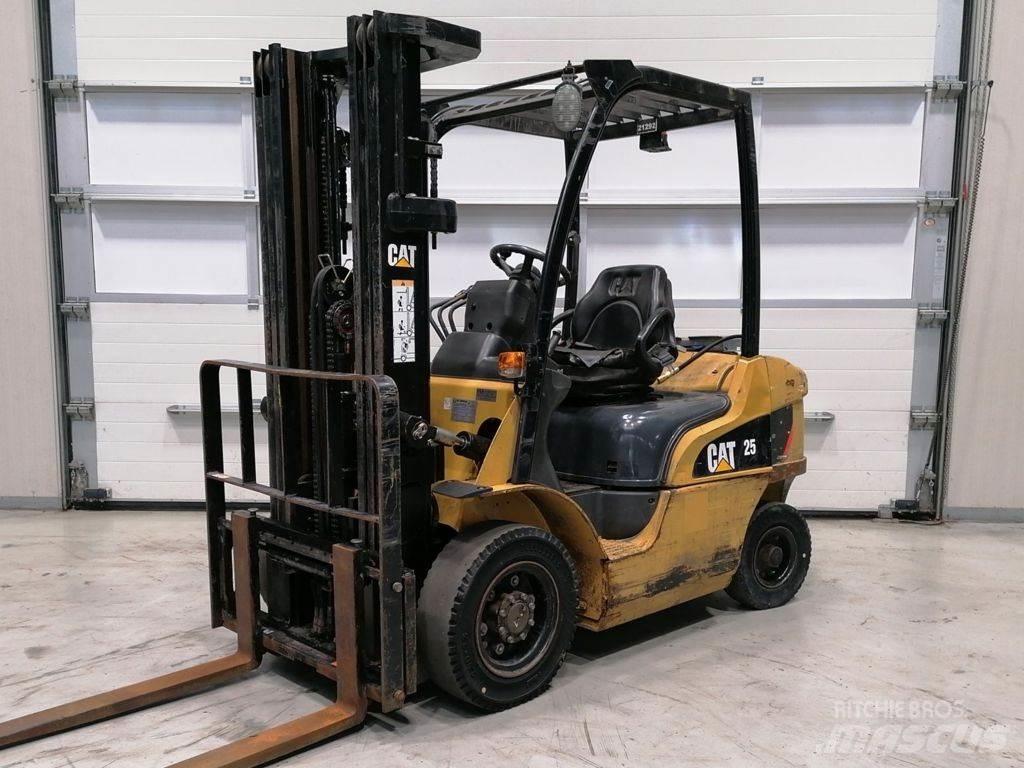 CAT GP25N LPG 지게차