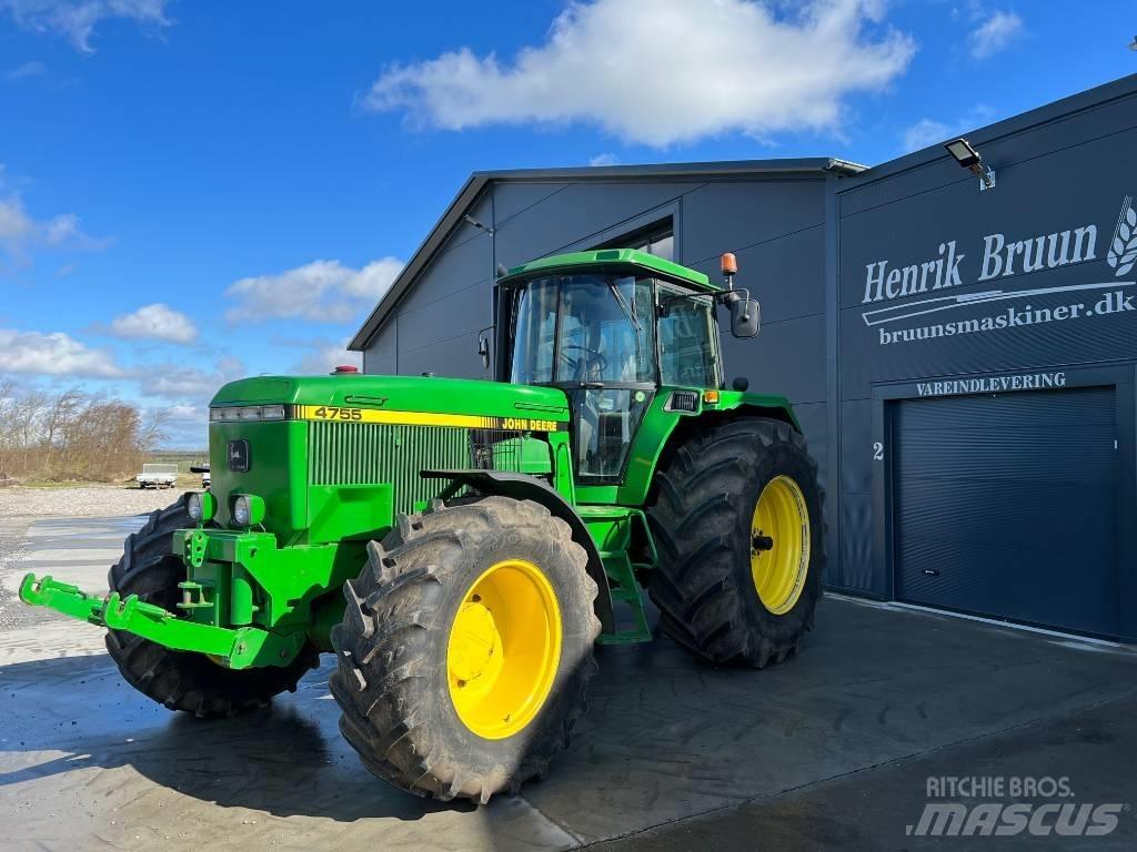 John Deere 4755 트랙터