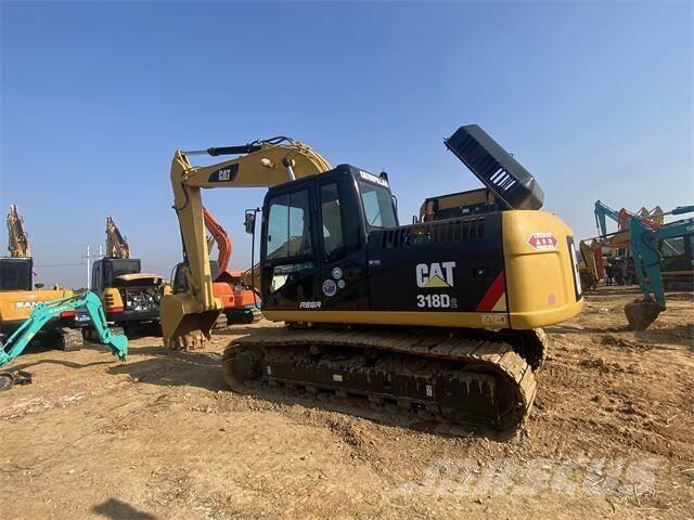 CAT 318D2 대형 굴삭기 29톤 이상