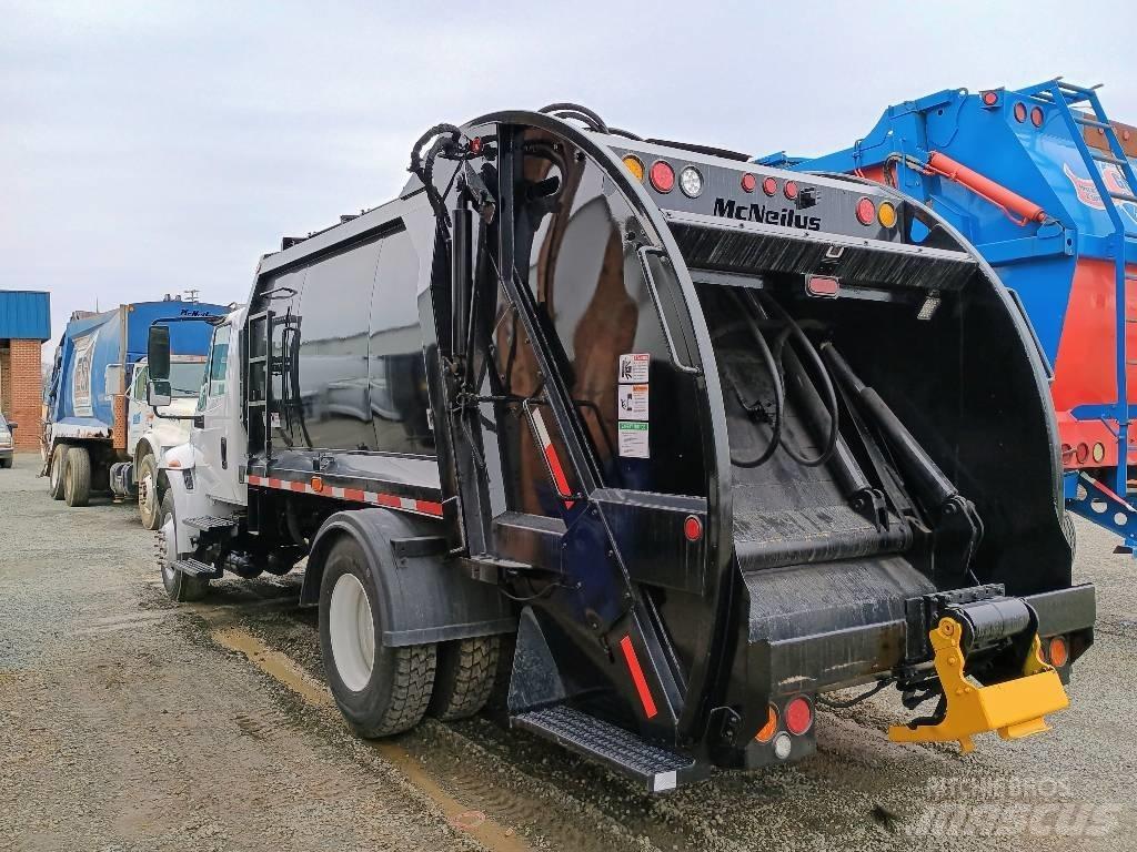 International 4600 폐기물 수거 트럭