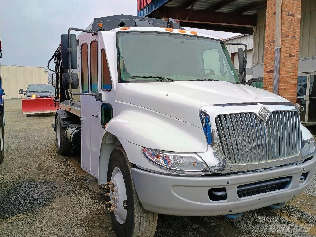 International 4600 폐기물 수거 트럭