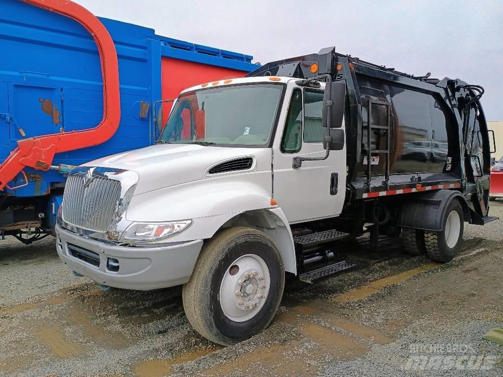 International 4600 폐기물 수거 트럭