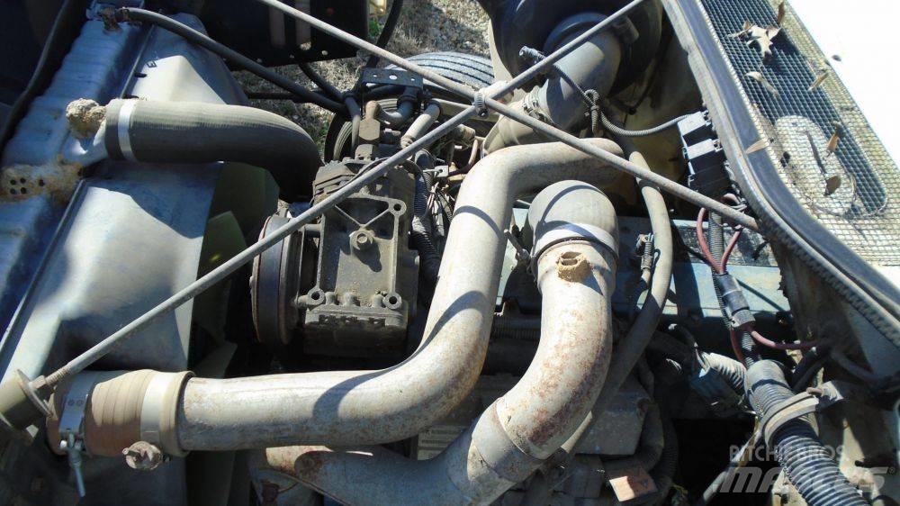 International 4900 컨테이너 트럭