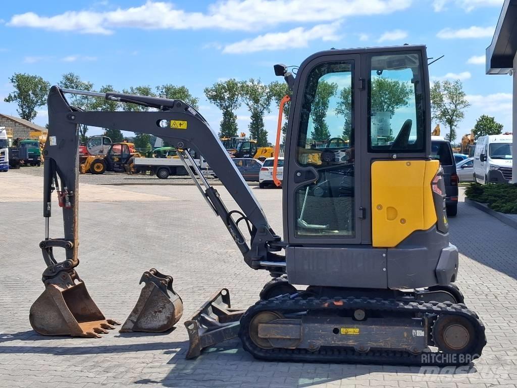 Volvo EC 35 소형 굴삭기 7톤 미만