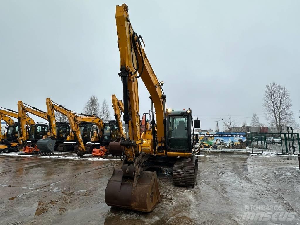 JCB JS 130 LC 대형 굴삭기 29톤 이상