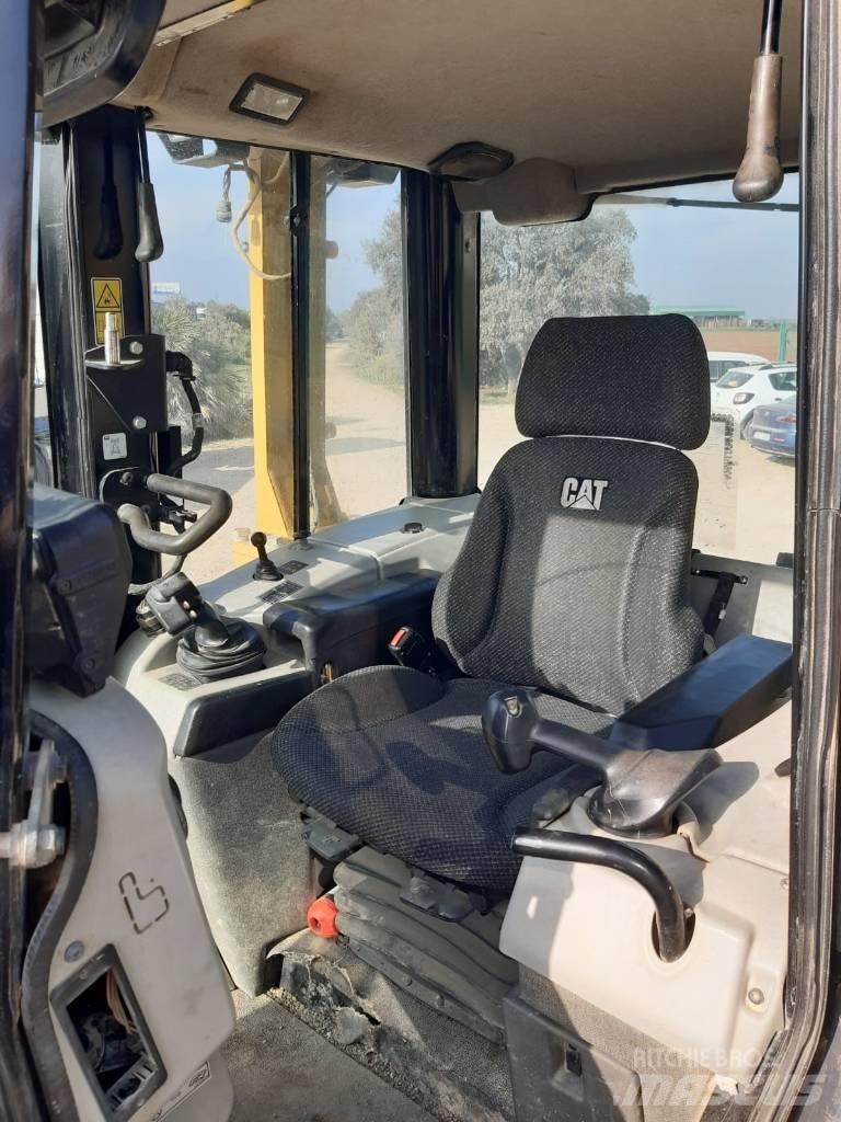CAT D6N LGP 크롤러 도저